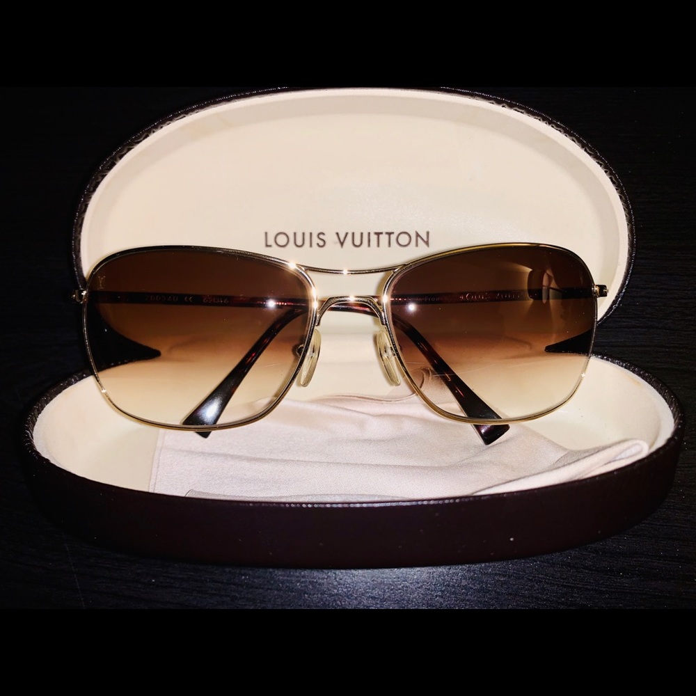 LOUIS VUITTON Men’s Aviator Sunglasses